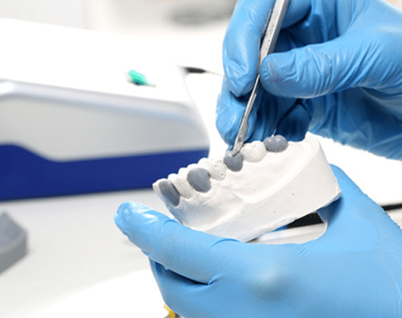 pracownia techniki dentystycznej poznań